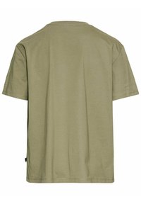 Oliven grøn kortærmet t-shirt lavet af blød bomuld, med rund hals og lige pasform samt et minimalistisk design og syningsdetaljer.