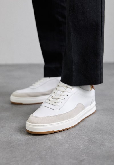 Filling Pieces MONDO SQUASH TAG - Baskets basses - white