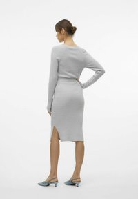 Vero Moda SABA  - Abito in maglia - light grey melange