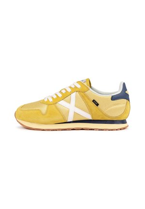 MASSANA CLASSIC - Zapatillas - light yellow