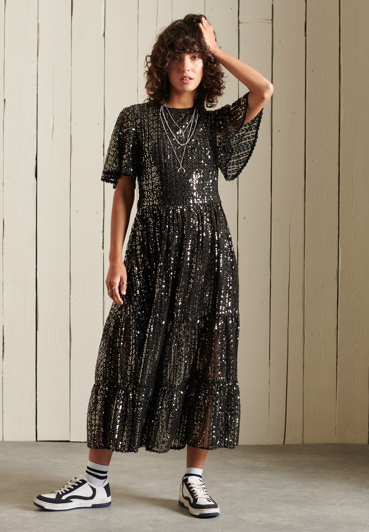 robe sequins noire