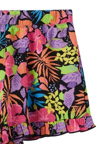 Shorts neri con un vivace motivo floreale nei colori rosa, viola, arancione e verde. Orlo a balze e tessuto testurizzato.