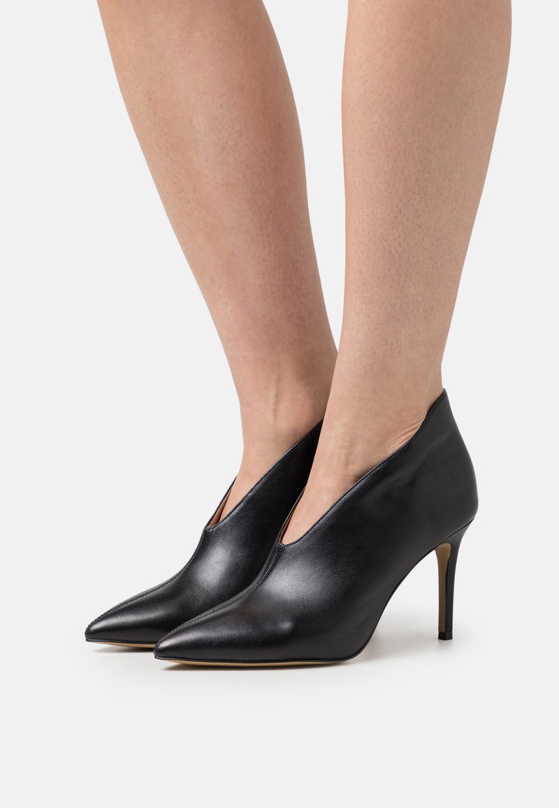 Escarpins Noirs Stuart Weitzman - Talons Hauts (5-7,5 Cm) - Neuf Avec Boîte D'origine