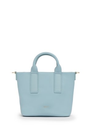 Borsa strutturata azzurro chiaro con due manici arrotondati e ferramenti color oro, posata in piedi su uno sfondo bianco.