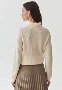 TATUUM Jumper - off white