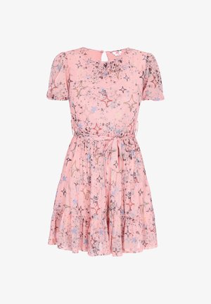 Vaaleanpunainen lyhythihainen mekko, jossa on tähti- ja roiskekuvioita, vyötärö kiristettävissä saman värisellä kankaisella vyöllä ja liehukkaan reunushelma.