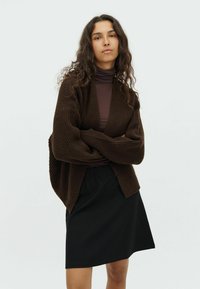 AXANE-M - Vest - java
