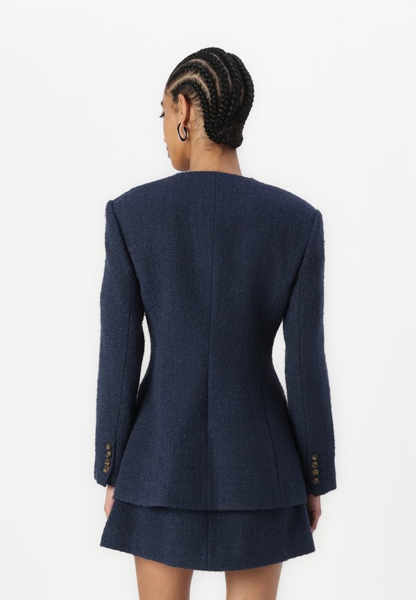 CAROL FITTED ROUND NECK  - Blazer4