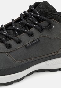 Timberland FIELD TREKKER - Sportbačiai - castlerock