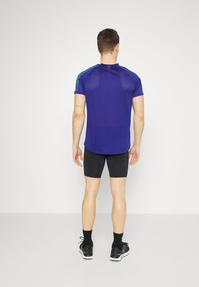 Herren Shirts | New Balance FAST FLIGHT HALF TIGHT Tights black/schwarz - LA90467 Herren Shirts | New Balance FAST FLIGHT HALF TIGHT Tights black/schwarz - LA90467