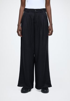 WOVEN PANTS - Leveälahkeiset - blue depths