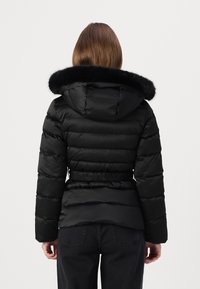 MARCIANO BY GUESS Gewatteerde jas - black