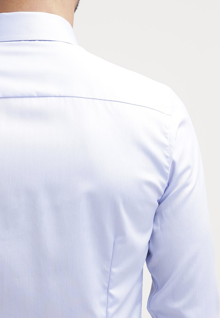 Hombre HUGO BOSS Camisa extra slim fit en sarga de algodón Blanco | Camisas  | Camminare