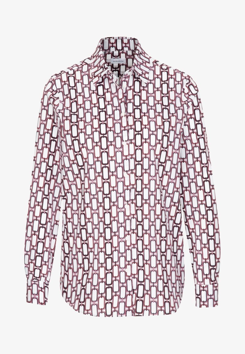 Chemise blanche à manches longues avec un motif rectangulaire géométrique en noir, marron et bordeaux.