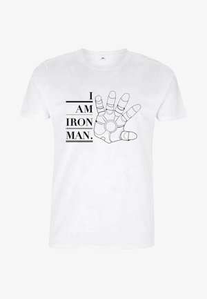 Maglietta bianca con una grafica nera di una mano e la scritta "IO SONO IRON MAN" in un carattere sans-serif in grassetto.