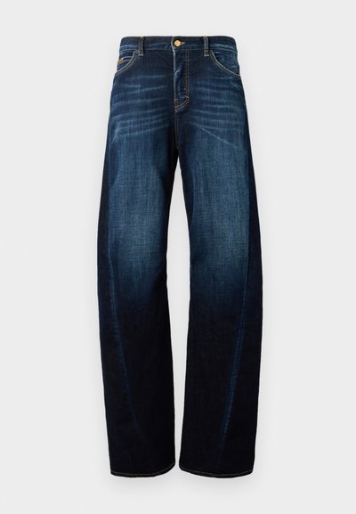 Mörkblå denimjeans med en avslappnad rak passform, knäppning framtill och lätt slitningar på de övre låren.