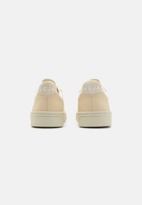Veja Sneaker low - multicolor/cashew/pierre