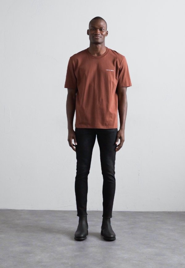 Basic T-shirt - old terracotta4
