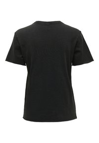 Camiseta de algodón negra, cuello redondo, mangas cortas, ajuste sin estructura, diseño liso, costura visible, estilo minimalista, textura suave.
