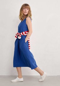 Thumbnail Image 3