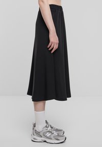 Urban Classics Maxirock - black