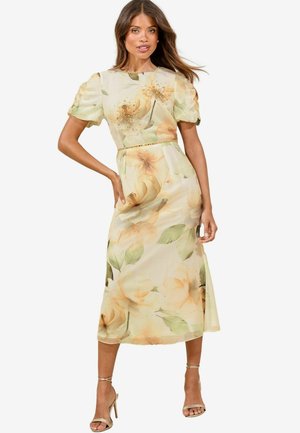 Lipsy Cocktail dress / Party dress - white