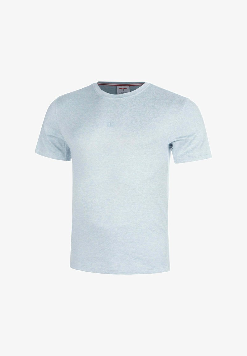 T-shirt bleu clair à manches courtes avec col rond et un logo Wilson discret sur la poitrine, fabriqué en tissu de coton doux.