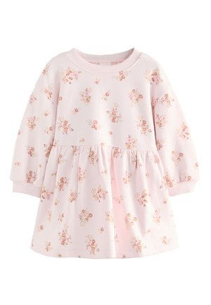 Vestido para niño pequeño de manga larga en rosa claro con cintura fruncida y pequeño estampado floral en tonos suaves rosas y beige.