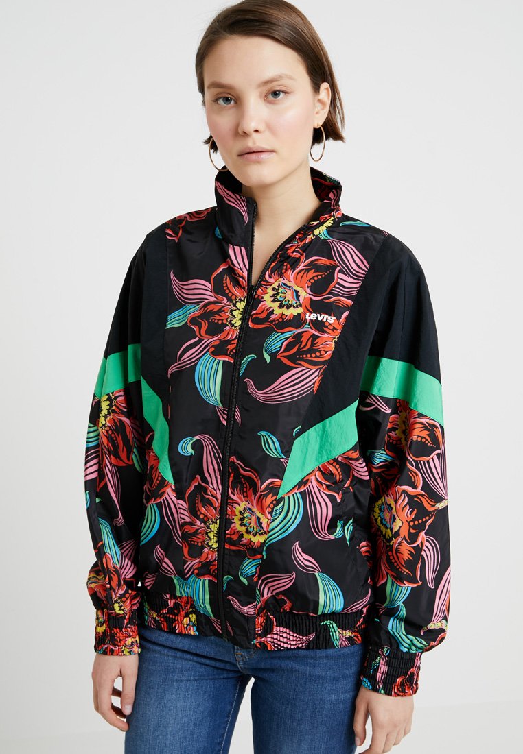 levi's reese windbreaker