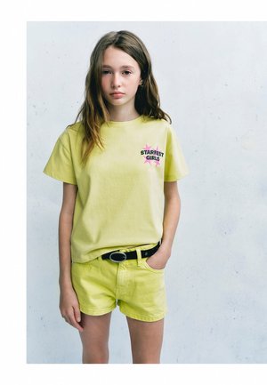 Mango Kids KID - Short en jean - yellow