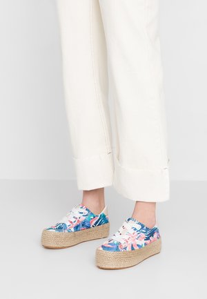 Espadrilles - multi-coloured