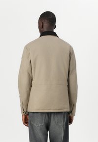 Hackett London VELO - Giacca da mezza stagione - putty beige