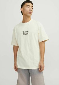 Jack & Jones RUNDHALS - T-shirt print - buttercream