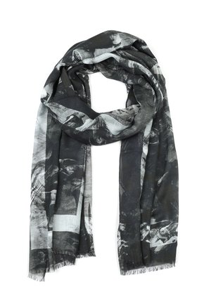 Sort og gråt letvægts tørklæde med abstrakte, kunstneriske mønstre og frynsekant, draperet i en løs løkke.