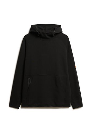 Schwarzer Pullover-Hoodie mit Kordelzugkapuze, Kängurutasche und Logodetails am Ärmel. Hergestellt aus weichem Stoff mit glatter Textur.