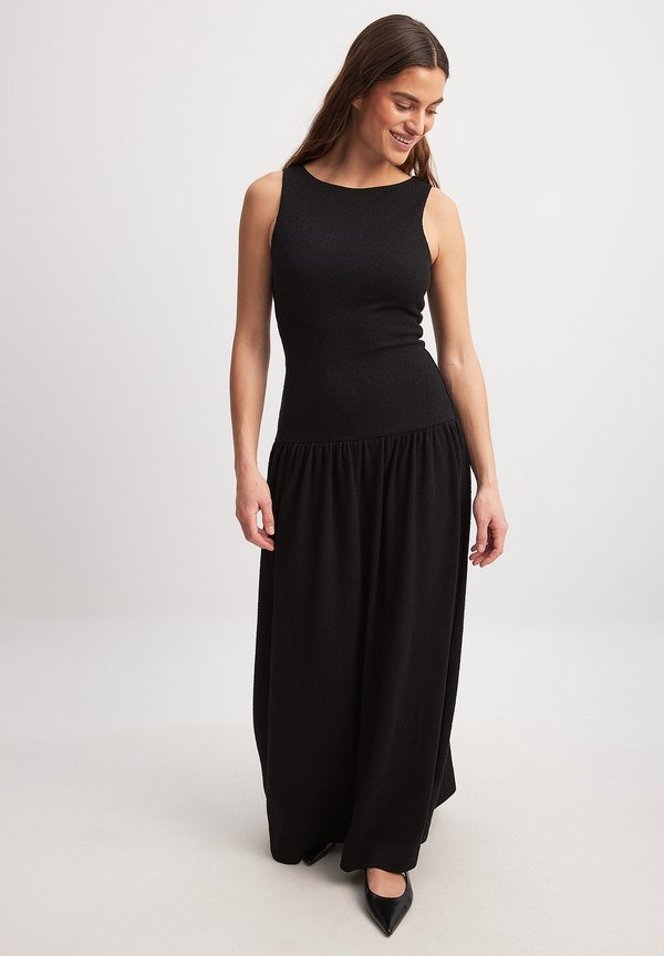 STRUCTURED VOLUME - Maxikleid