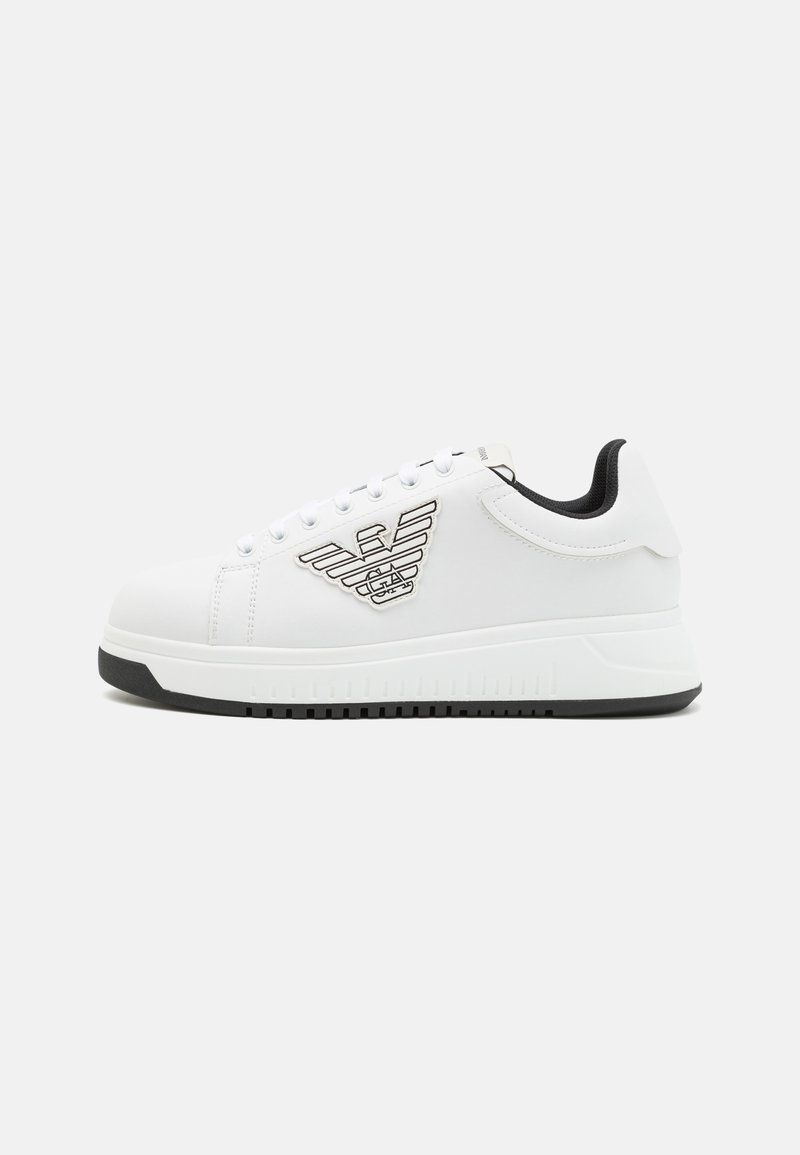 Emporio Armani EXCLUSIVE Trainers White black white Zalando ie Emporio Armani EXCLUSIVE Trainers White black white Zalando ie