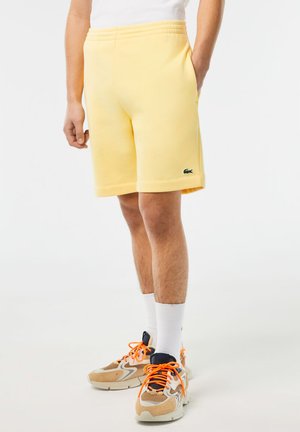 Lacoste, Šortky - jaune
