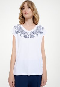 Greenpoint - T-shirt z nadrukiem