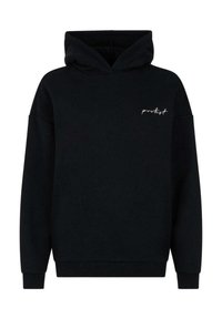 Felpa nera con cappuccio realizzata in tessuto morbido; presenta una tasca a marsupio frontale e un piccolo logo bianco "protest" sul lato sinistro del petto.