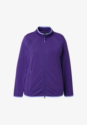 Giacca in pile viola con collo alto, cerniera integrale, tasche frontali e accenti azzurri su polsini e colletto. Presenta cuciture a contrasto.