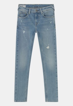 Hellblaue Slim-Fit-Jeans mit leichtem Used-Look an Oberschenkeln und Taschen, ausgestattet mit vorderem Knopf- und Reißverschluss sowie Gürtelschlaufen.