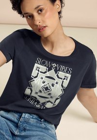 Street One Camiseta estampada - blau