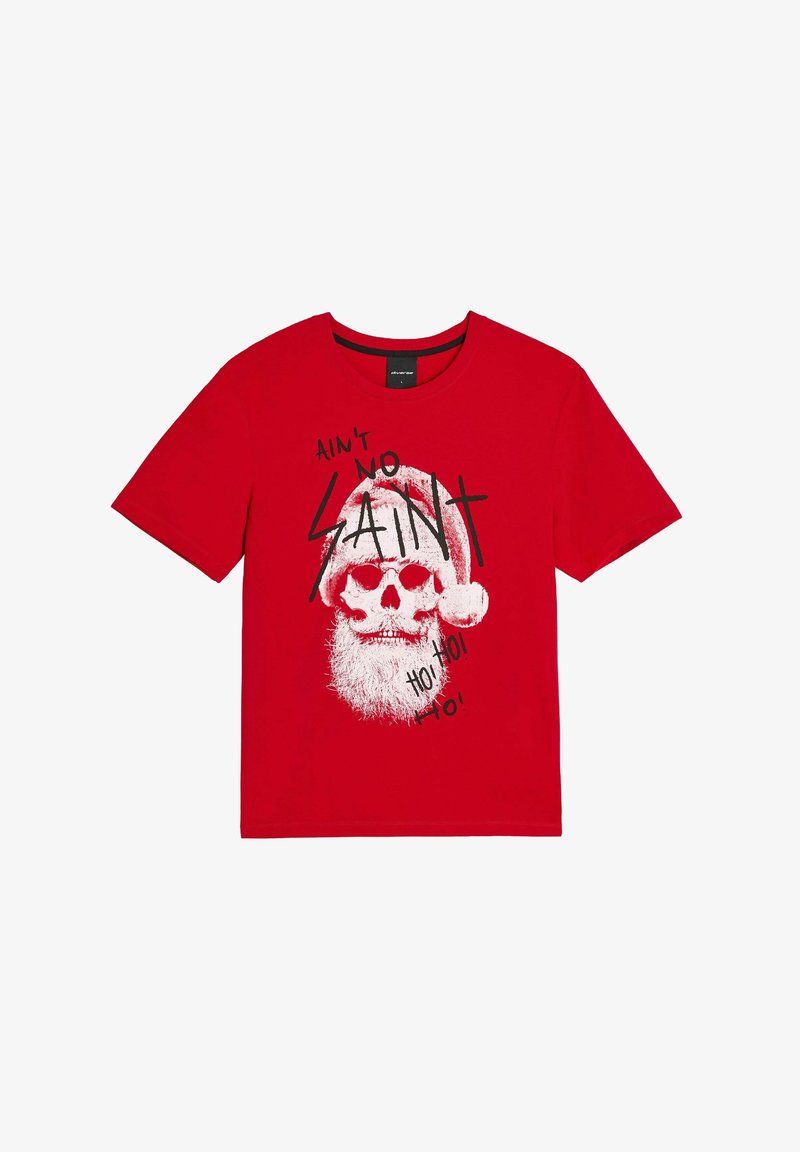 Czerwona bawełniana koszulka z dużą grafiką czaszki w czapce Mikołaja, z białą brodą i czarnym napisem: "AIN'T NO SAINT HO! HO! HO!"