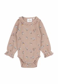 Bodysuit za dojenčke z dolgimi rokavi iz svetlo roza bombaža, z cvetličnim vzorcem, nabrano ovratnico in volanastimi manšetami. Zapiranje na gumb na dnu.
