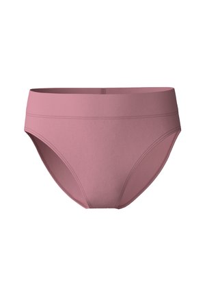 Roze katoenen slipjes met een gladde textuur, brede tailleband en gebogen beenopeningen. Eenvoudig ontwerp zonder zichtbare patronen of hardware.