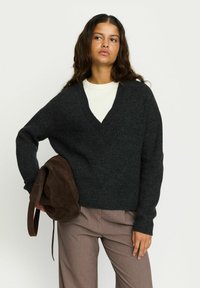 Soft Rebels Svetr - charcoal melange