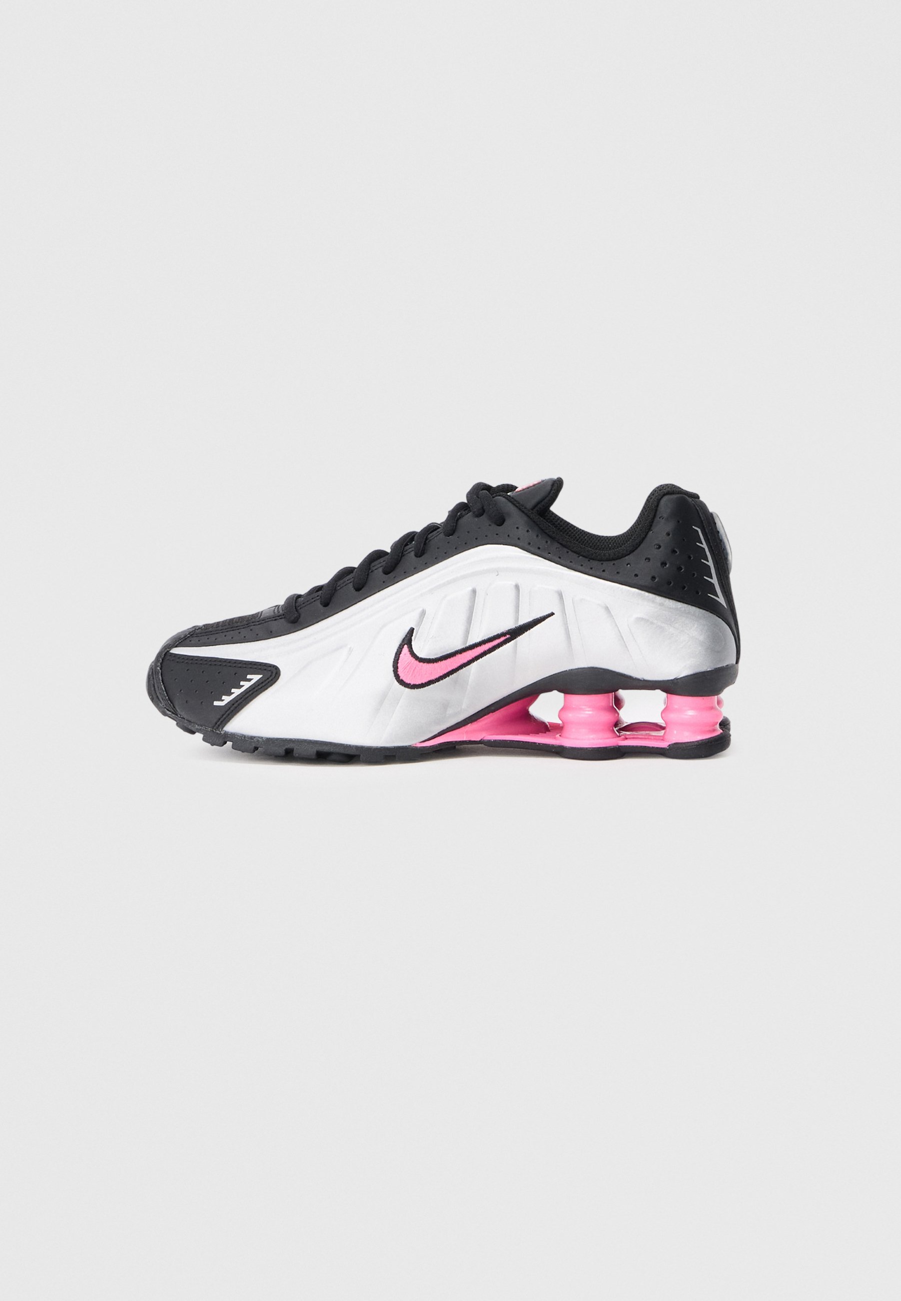 farfetch nike shox