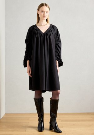 DRESS CAITLYN - Vardagsklänning - black