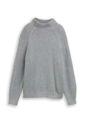 Pull en ribbed gris avec un col montant, des manches raglan et une coupe décontractée. La texture est douce avec une légère élasticité.